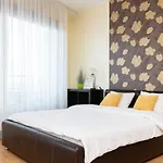 Hilltop Apartments - City Centre Foorum Apartment