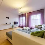 Apartment Hilltop Apartments - City Centre Foorum Tallinn