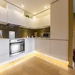 Hilltop Apartments - City Centre Foorum Apartment *