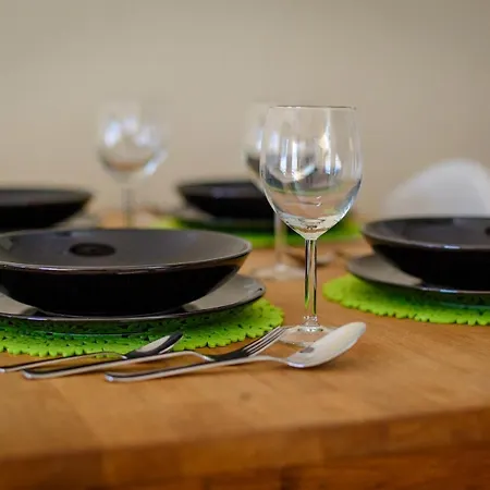 Lägenhet Hilltop Apartments - City Centre Foorum *