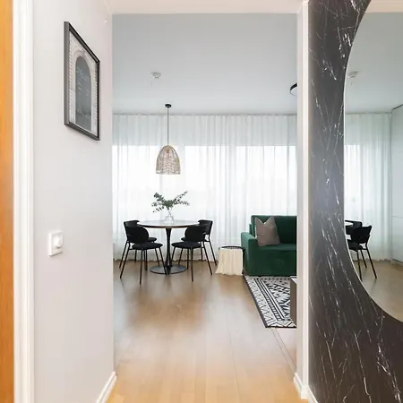 Hilltop Apartments - City Centre Foorum Apartment Tallinn