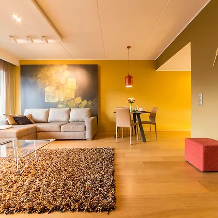 Hilltop - Centre Foorum Apartmán *