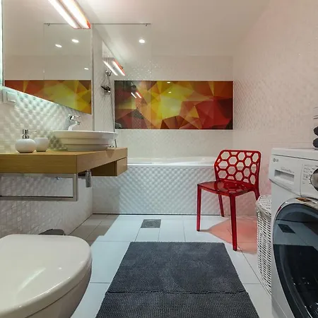 Hilltop Apartments - City Centre Foorum Apartment *