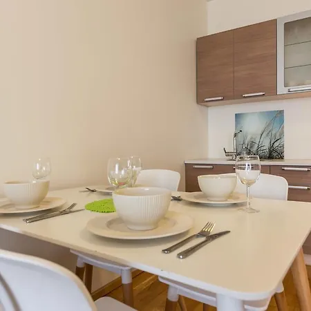 Hilltop Apartments - City Centre Foorum