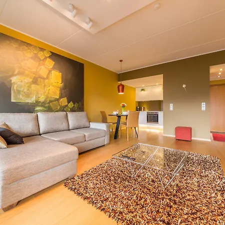 Hilltop - Centre Foorum Апартаменти