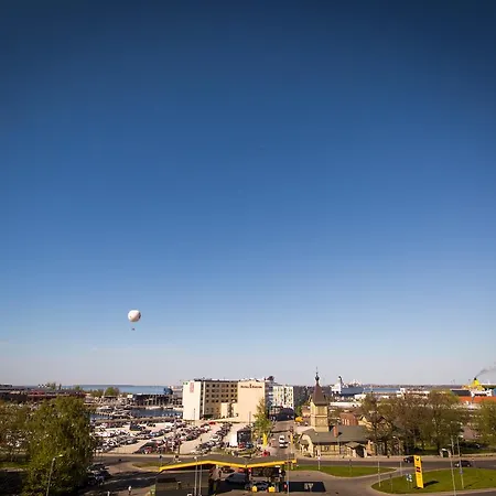 Hilltop - Centre Foorum Таллінн